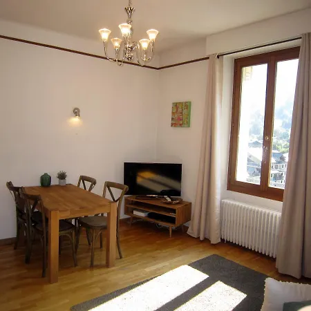 Apartment Montblanca *